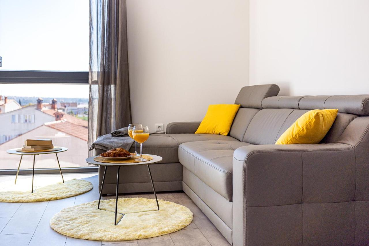 Apartment M****, New City Apartment + Parking 普拉 外观 照片